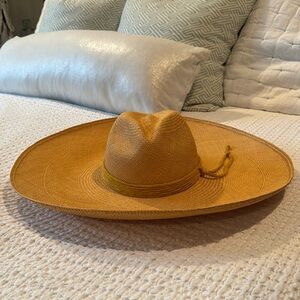 Artesano straw hat